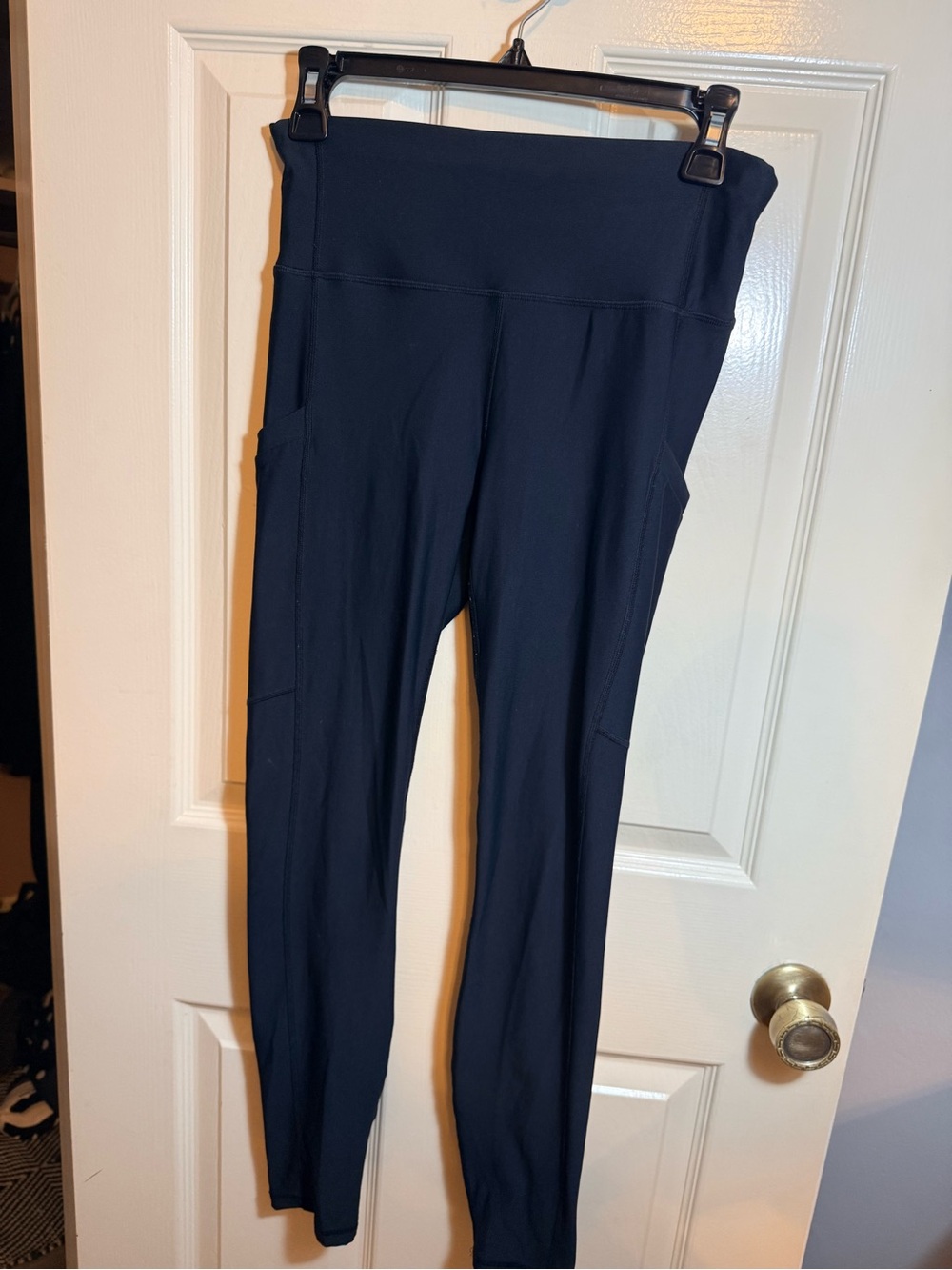 Fabletics Black Large Winter Fabric High Waisted Legging with Side Pockets
